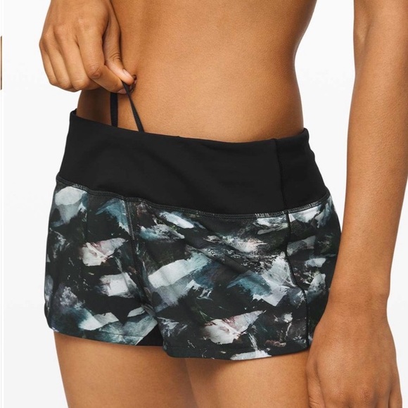 Lululemon Speed Up Short 2.5" - Picture 3 of 9
